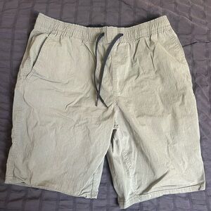 O’Neill hybrid shorts olive. Size medium